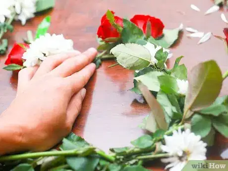Immagine titolata Make a Flower Crown Step 19