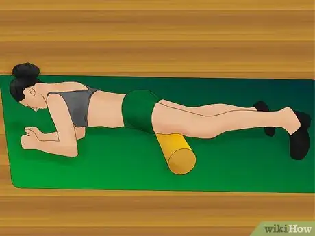 Immagine titolata Use a Foam Roller Step 9