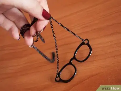 Immagine titolata Avoid Looking Inappropriate for the Office (for Women) Step 24