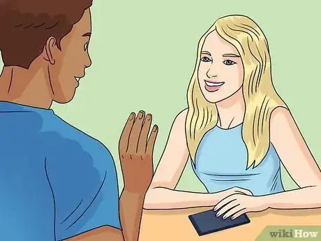Immagine titolata Tell if a Girl in Your Class Likes You (High School) Step 3