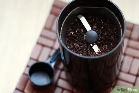 Immagine titolata Make Coffee With a Coffee Press Step 1
