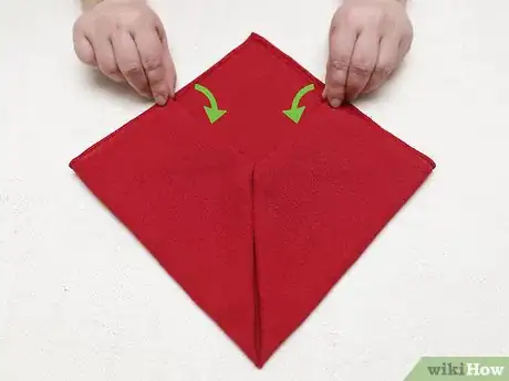 Immagine titolata Fold a Cloth Napkin Step 27