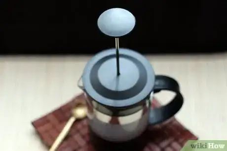 Immagine titolata Make Coffee With a Coffee Press Step 5