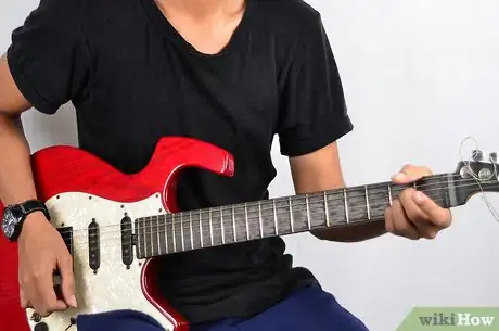 Immagine titolata Improvise a Solo on Guitar Step 1