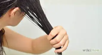 Schiarire Naturalmente i Capelli con il Miele