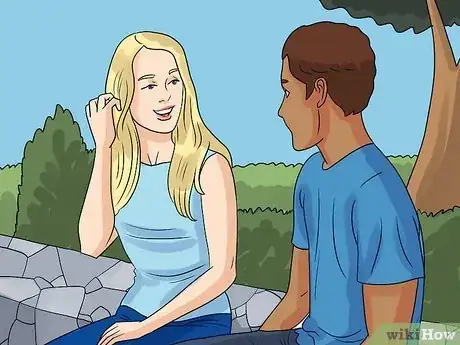 Immagine titolata Tell if a Girl in Your Class Likes You (High School) Step 1