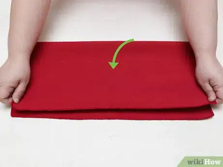 Immagine titolata Fold a Cloth Napkin Step 1