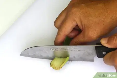 Immagine titolata Cut Celery Step 3