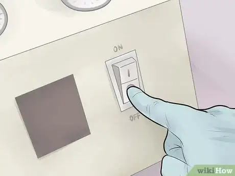 Immagine titolata Embalm Step 13