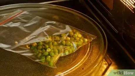 Immagine titolata Cook Frozen Peas Step 8