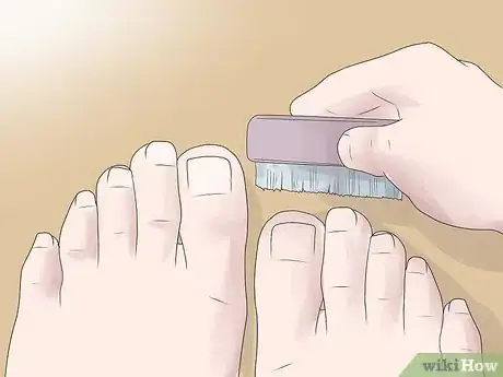 Immagine titolata Perform a Professional Salon Pedicure Step 12