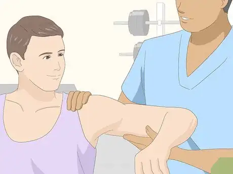 Immagine titolata Fix a Dislocated Shoulder Step 10