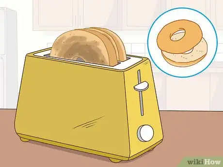 Immagine titolata Eat Bagels Step 3