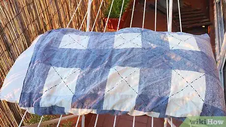 Immagine titolata Fluff Pillows Step 5