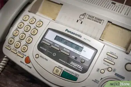 Immagine titolata Use a Fax Machine Step 1