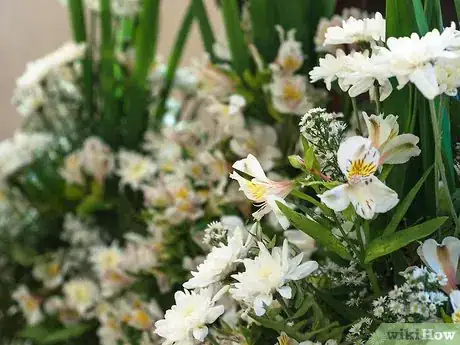 Immagine titolata Make Floral Craft Arrangements Step 15