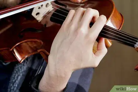 Immagine titolata Play Viola Step 7