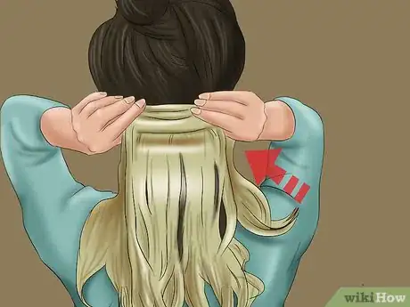 Immagine titolata Apply Hair Extensions Step 7