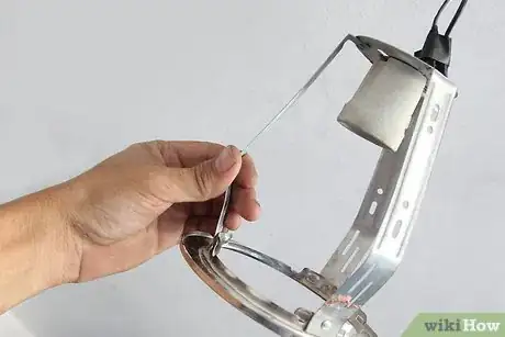 Immagine titolata Install Recessed Lighting Step 13