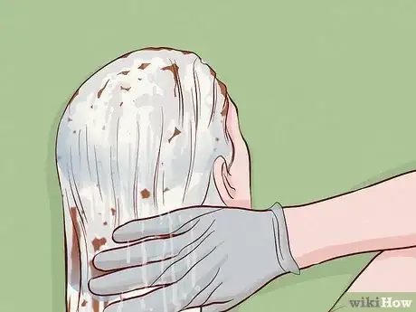 Immagine titolata Remove Semi Permanent Hair Dye in One Day Step 8