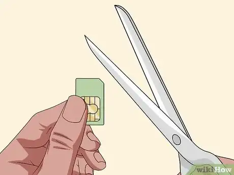 Immagine titolata Cut a SIM Card Step 5