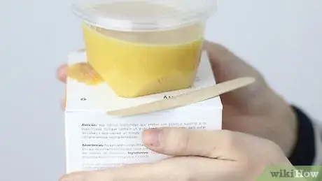 Immagine titolata Wax Your Legs Step 1