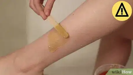 Immagine titolata Wax Your Legs Step 3