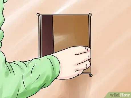 Immagine titolata Fit a Cat Flap Step 9