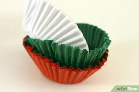 Immagine titolata Use Cupcake Liners Step 2