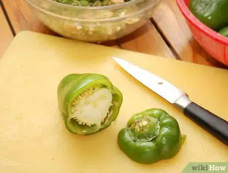 Immagine titolata Cut a Bell Pepper Step 7