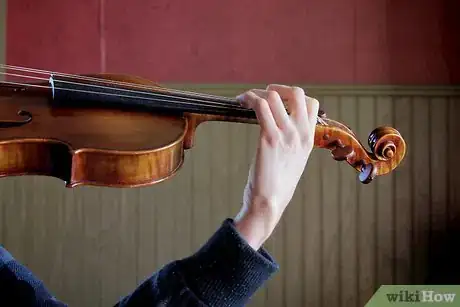 Immagine titolata Play Viola Step 8