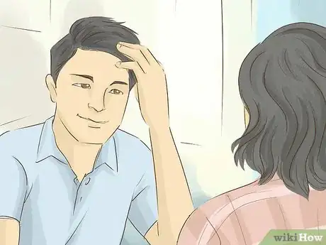 Immagine titolata Read Men's Body Language for Flirting Step 11