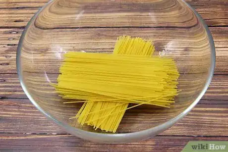 Immagine titolata Cook Spaghetti in the Microwave Step 5