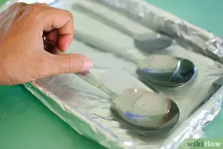 Immagine titolata Clean Silverware So It Sparkles Step 2