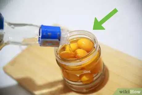 Immagine titolata Eat a Kumquat Step 11