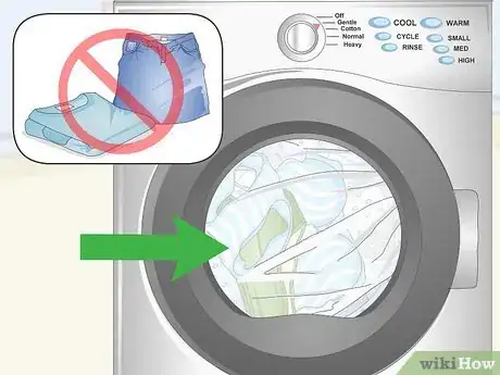 Immagine titolata Clean Underwear Step 6