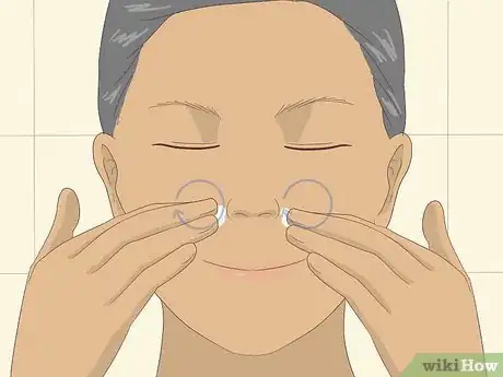 Immagine titolata Wash Your Face with Coconut Oil Step 3