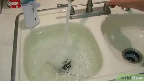 Immagine titolata Remove a Garbage Disposal Step 26