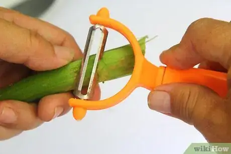 Immagine titolata Cut Celery Step 4