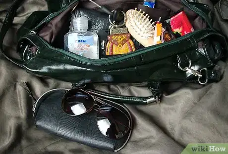Immagine titolata ContactGlasses case Step 14