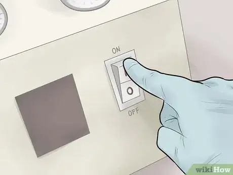 Immagine titolata Embalm Step 11