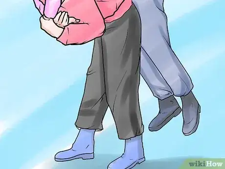 Immagine titolata Carry an Injured Person by Yourself During First Aid Step 15