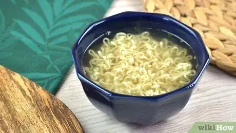 Immagine titolata Make Instant Noodles Step 10