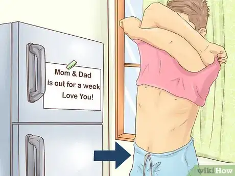 Immagine titolata Be Naked More Often While Living With Family Step 2