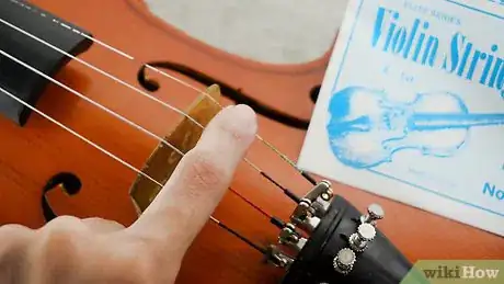 Immagine titolata Put Strings on a Violin Step 17