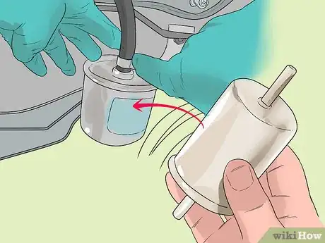 Immagine titolata Diagnose Car Smells Step 3