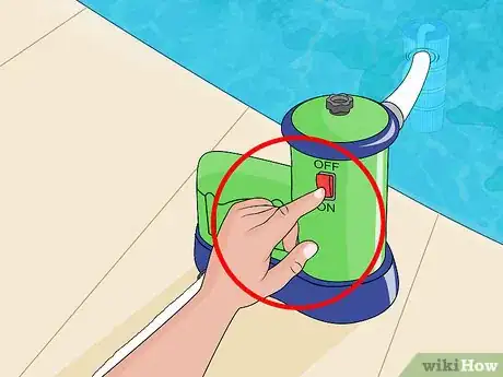 Immagine titolata Get Rid of Green Water in a Swimming Pool Step 9