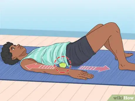 Immagine titolata Massage the Lower Back Step 11