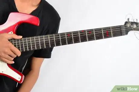 Immagine titolata Improvise a Solo on Guitar Step 2