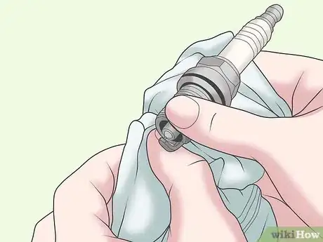 Immagine titolata Clean Spark Plugs Step 6